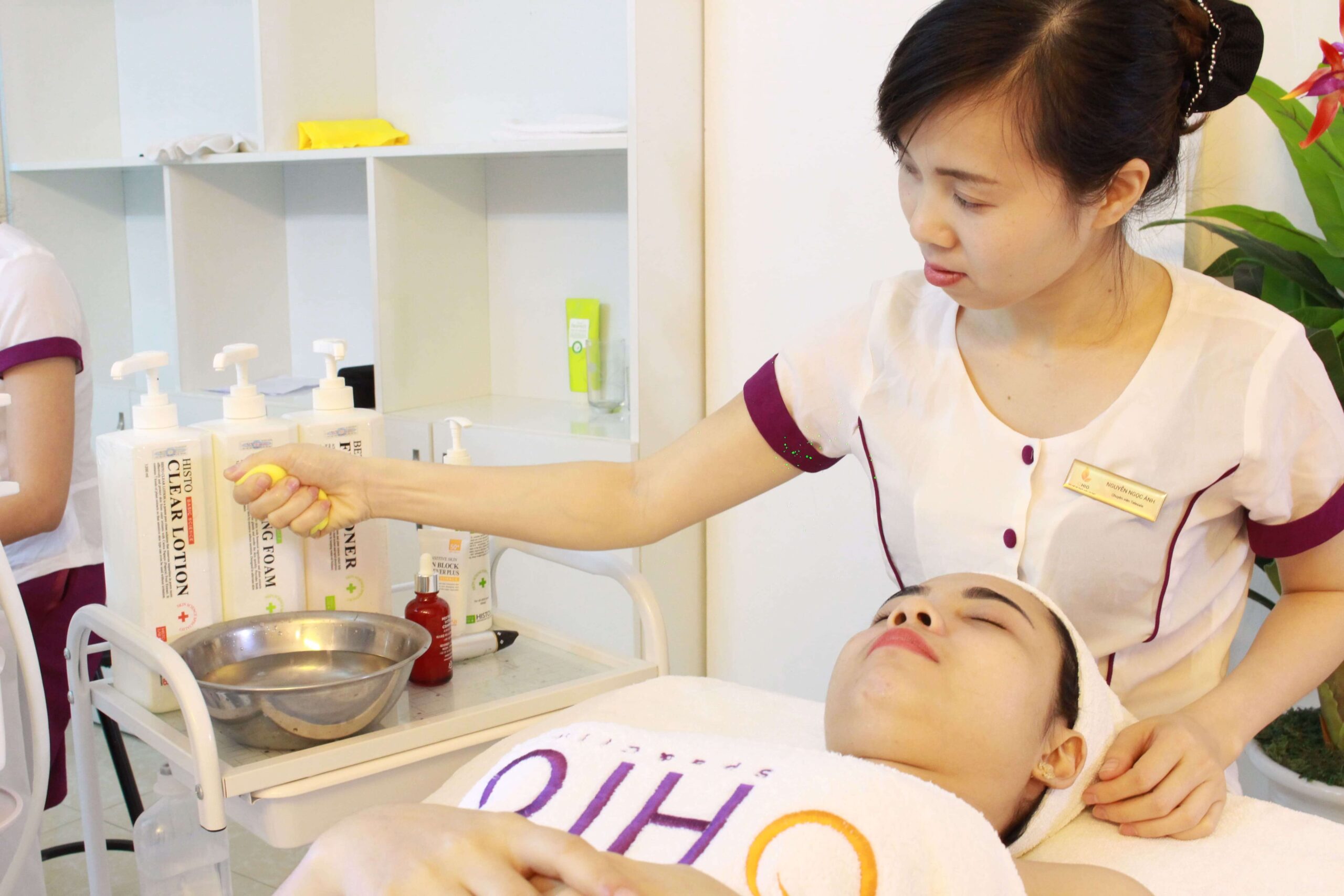 Xóa nếp nhăn bằng silic tảo sống Hàn Quốc