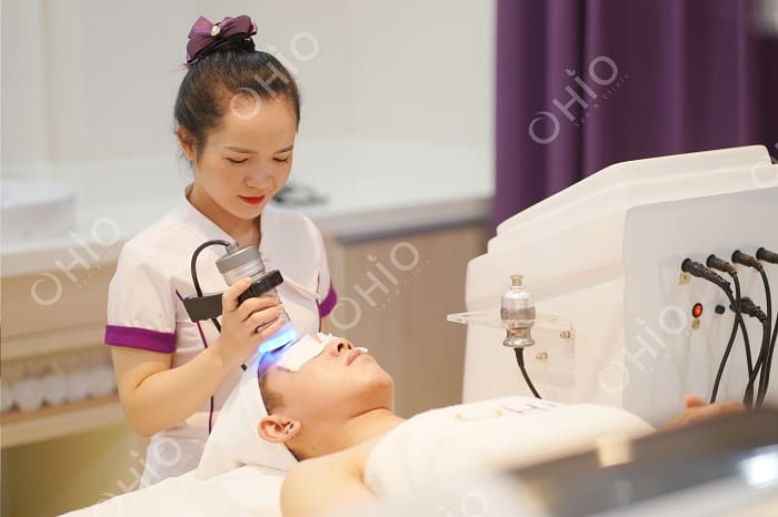 Trị mụn nam ở đâu thì tốt?